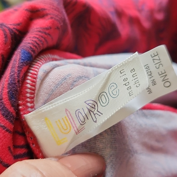 LULAROE LLR OS Peacock Feather Buttery Soft Leggings One Size - Picture 6 of 6